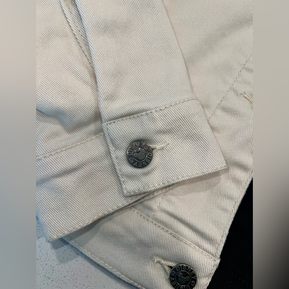 Women’s Disney jacket - Picture 9 of 9